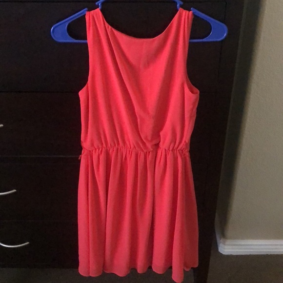 Coral Sundress - Picture 2 of 11